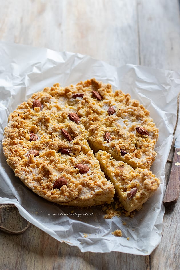 sbrisolona croccante e friabile - Ricetta Torta sbrisolona