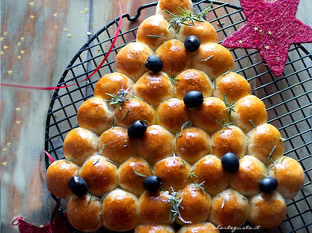 Albero di pan brioche salato (ripieno a piacere) la Ricetta