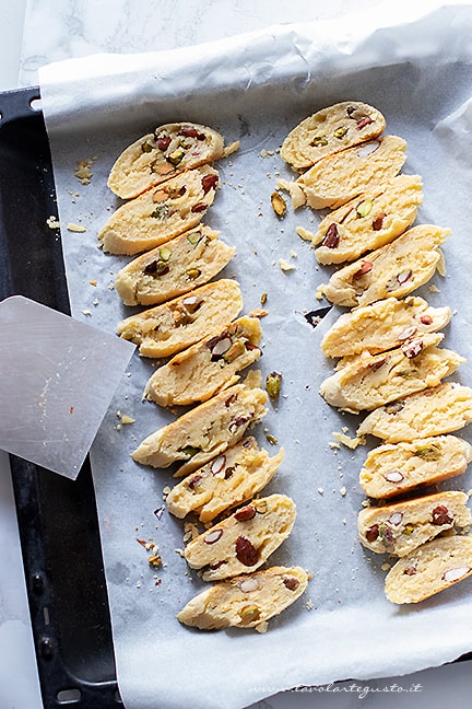 Cantucci Salati Al Formaggio Mandorle E Pistacchi Facilissimi