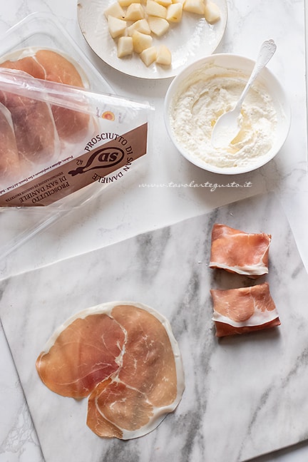 come fare gli involtini di prosciutto crudo