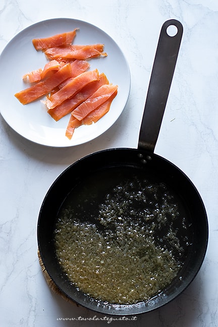 come fare la pasta al salmone - Ricetta Pasta al salmone