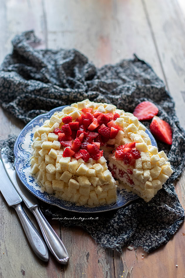 ricetta Torta mimosa alle fragole