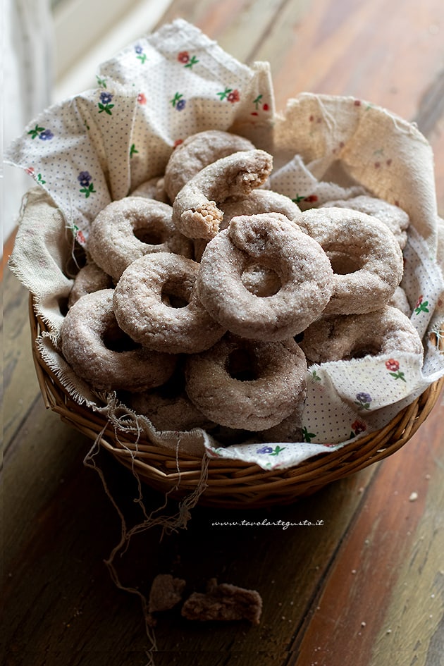 Biscotti Di Natale Trackidsp 006.Ciambelline Al Vino Biscotti Al Vino La Ricetta Originale Facilissima