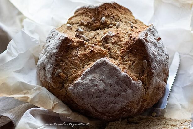 Soda bread - Pane con bicarbonato - Pane irlandese - Ricetta di Tavolartegusto