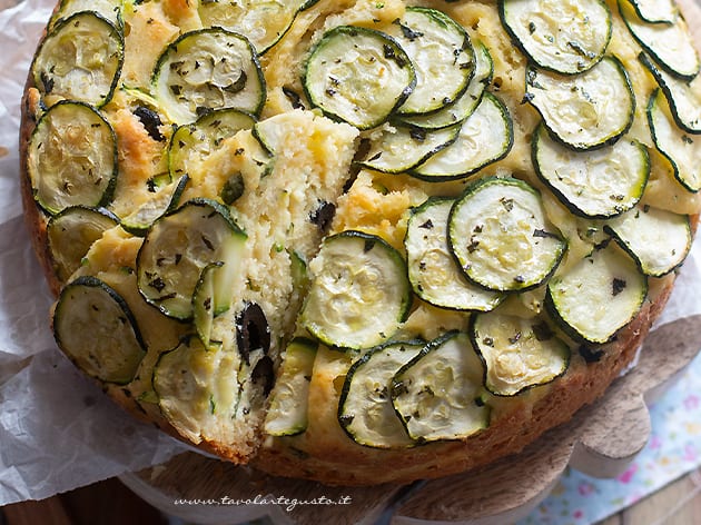 Torta salata con zucchine