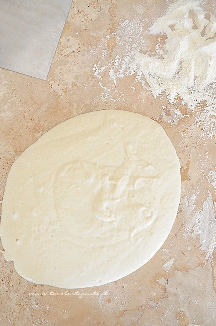 impasto-pizza-bianca - Ricetta di Tavolartegusto