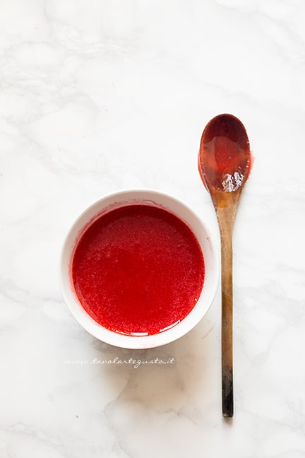 sciroppo alla fragola per tiramisu alle fragole