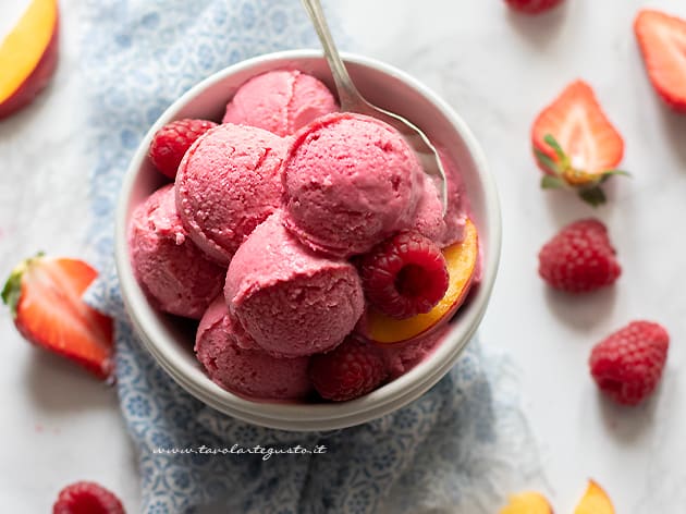 Gelato alla frutta - Ricetta di Tavolartegusto