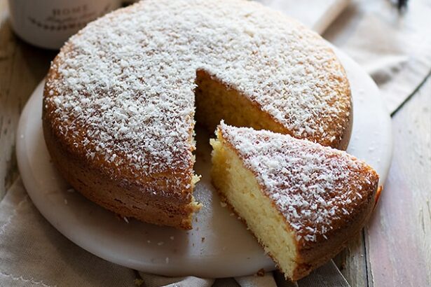 Torta al cocco - Ricetta Torta al cocco - Ricetta di Tavolartegusto