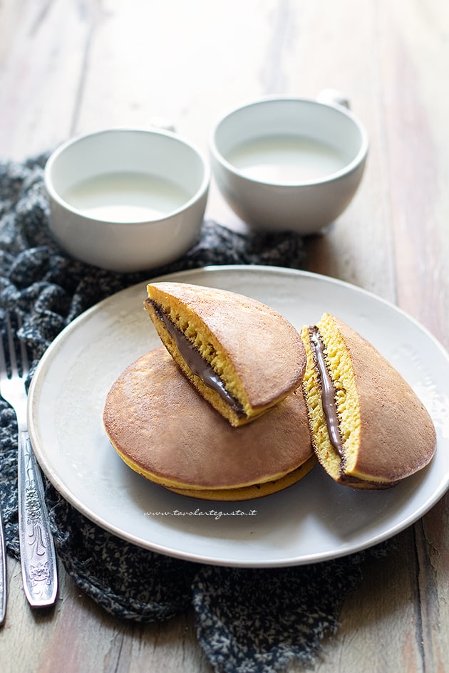 Ricetta Dorayaki i dolci preferiti da Doraemon Cucina Giapponese