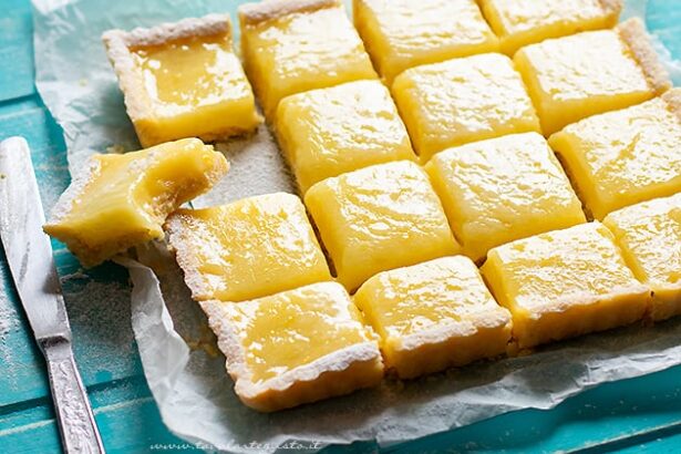 Lemon Tart - Ricetta Lemon tart (Crostata con lemon curd) - Ricetta di Tavolartegusto