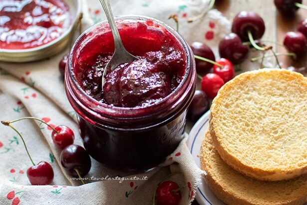 Marmellata di ciliegie - Ricetta Marmellata di ciliegie