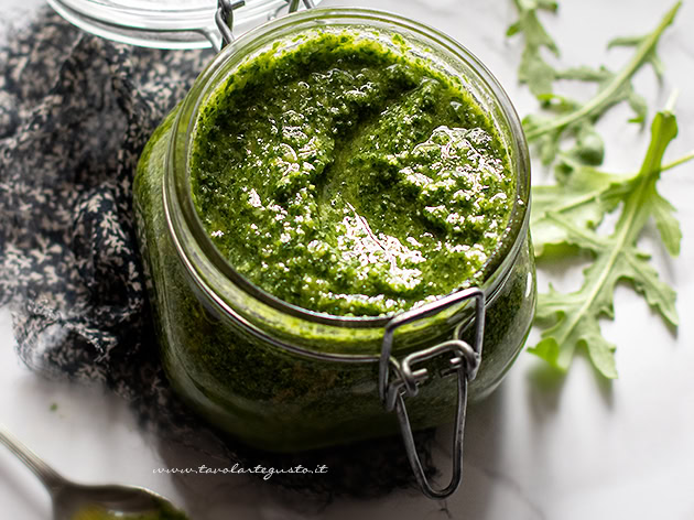 Pesto di rucola - Ricetta Pesto di rucola