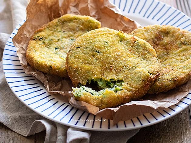 Cotolette di zucchine - Ricetta Cotolette di zucchine - Ricetta di Tavolartegusto