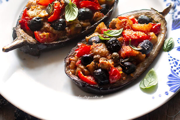 Melanzane ripiene - Ricetta Melanzane ripiene al forno - Ricetta di Tavolartegusto