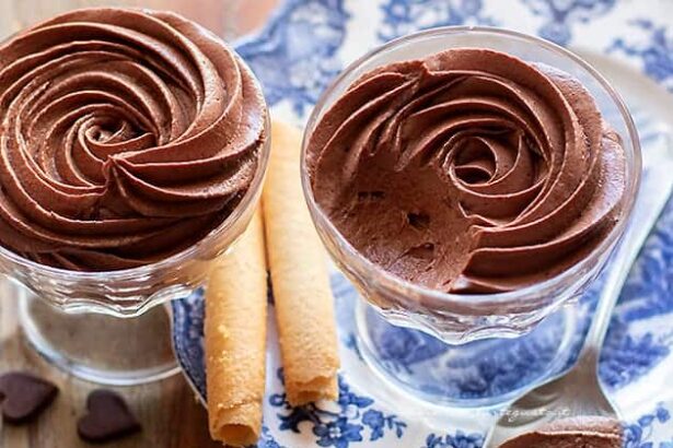 Mousse al cioccolato - Ricetta Mousse al cioccolato - Ricetta di Tavolartegusto