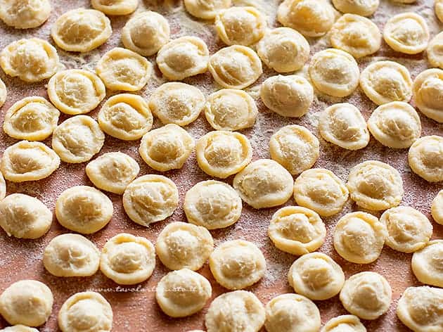 Orecchiette - Ricetta Orecchiette fatte in casa