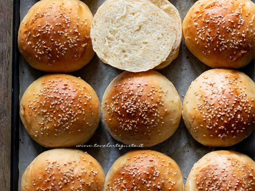 Panini per hamburger - Burger buns - Ricetta Panini per hamburger