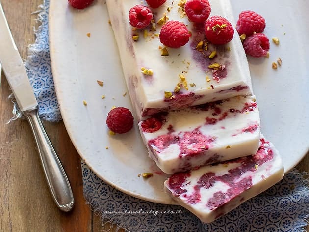 Semifreddo allo yogurt - Ricetta Semifreddo allo yogurt