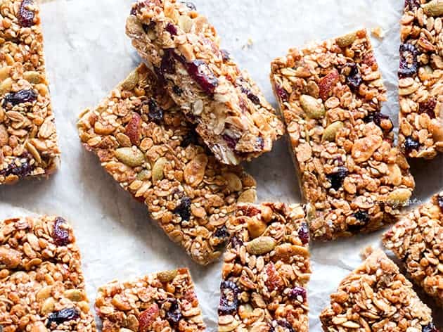 Barrette energetiche - Barrette fatte in casa - Barrette ai cereali - Ricetta di Tavolartegusto