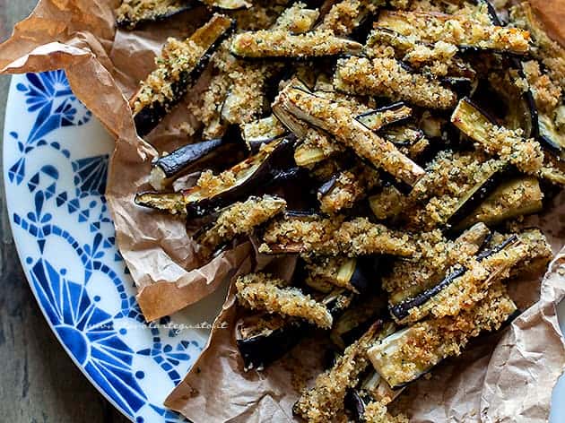 Bastoncini di melanzane al forno - Ricetta Bastoncini di melanzane - Ricetta di Tavolartegusto