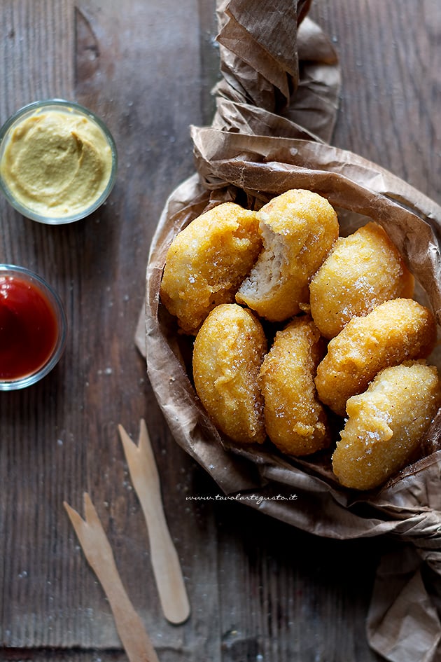 Nuggets - Crocchette di pollo - Ricetta Nuggets di pollo- - Ricetta di Tavolartegusto