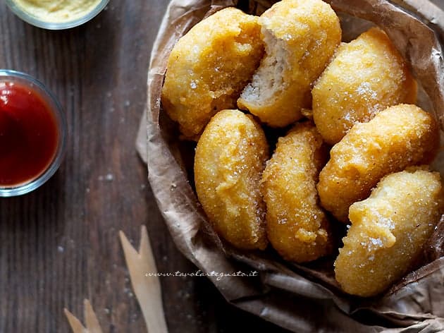 Nuggets - Crocchette di pollo - Ricetta Nuggets di pollo - Ricetta di Tavolartegusto