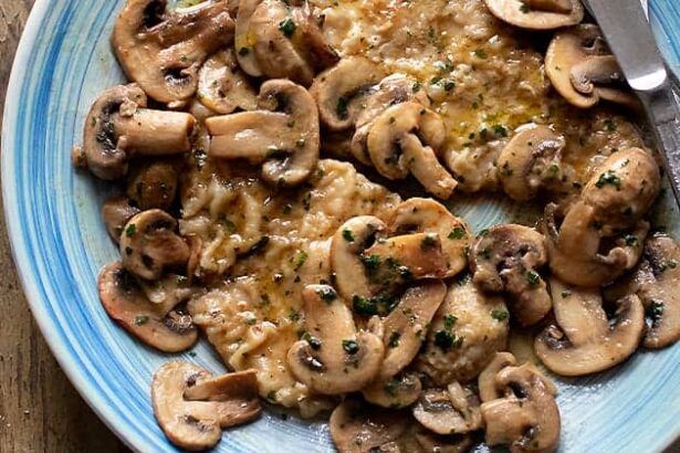 Scaloppine ai funghi - Ricetta Scaloppine ai funghi