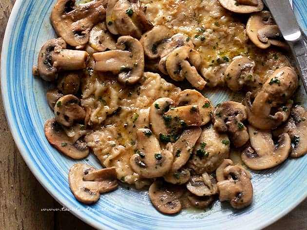 Scaloppine ai funghi - Ricetta Scaloppine ai funghi