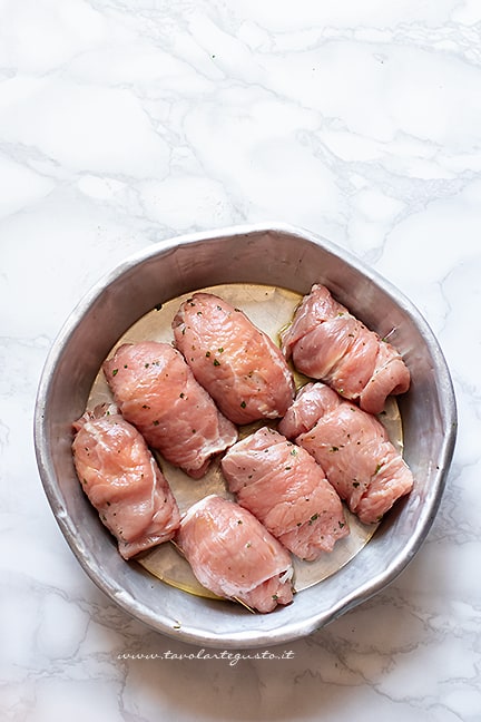 involtini di carne al forno - Ricetta Bombette pugliesi