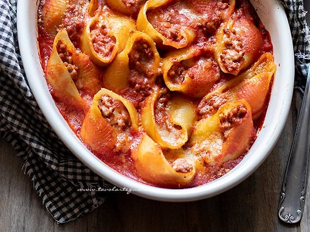 Conchiglioni ripieni - Ricetta conchiglioni ripieni al forno - Ricetta di Tavolartegusto