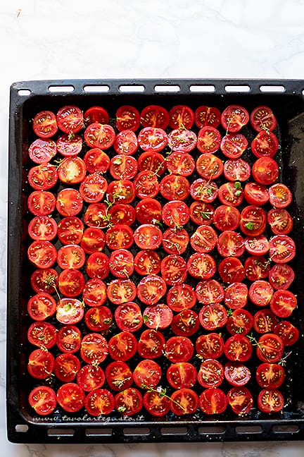 come fare i pomodorini confit