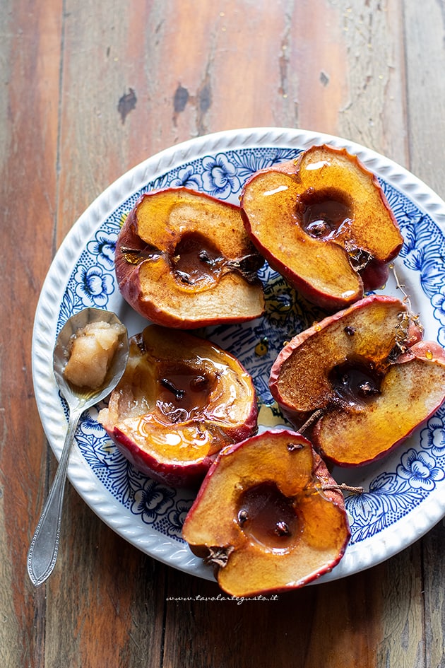 Mele cotte ( Mele al forno) - Ricetta Mele cotte al forno - Ricetta di Tavolartegusto