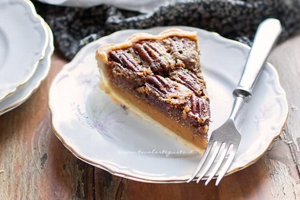 Pecan pie (Crostata di noci americana) - Ricetta di Tavolartegusto