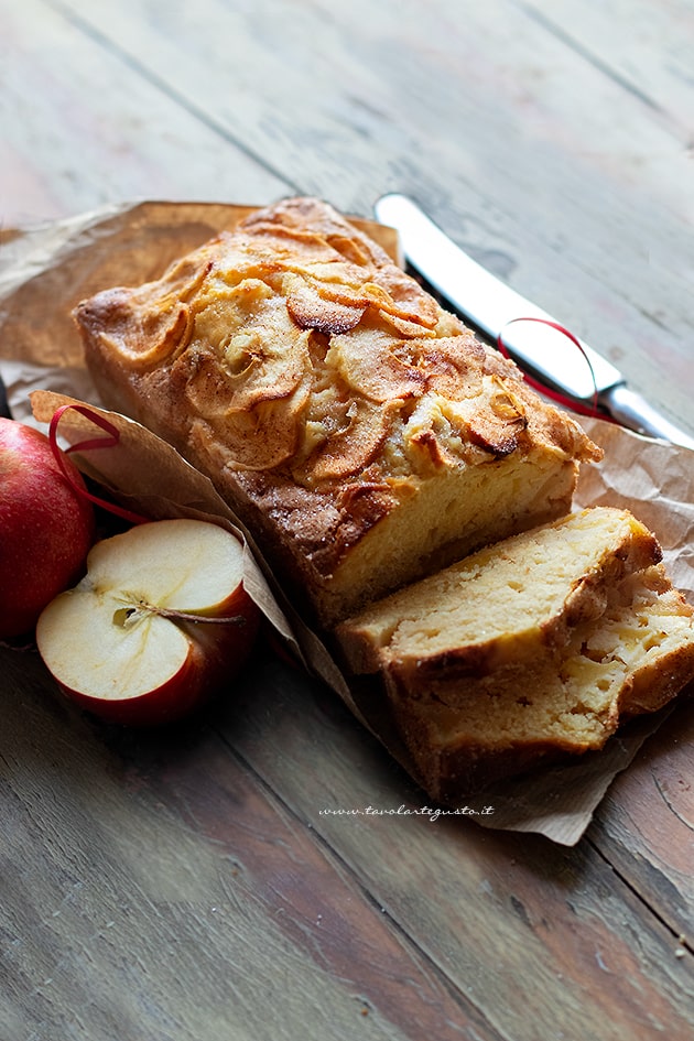 Plumcake alle mele-