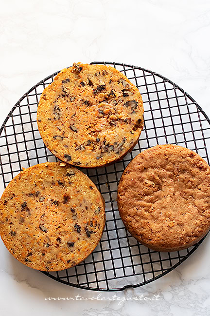 carrot cake pronta da farcire
