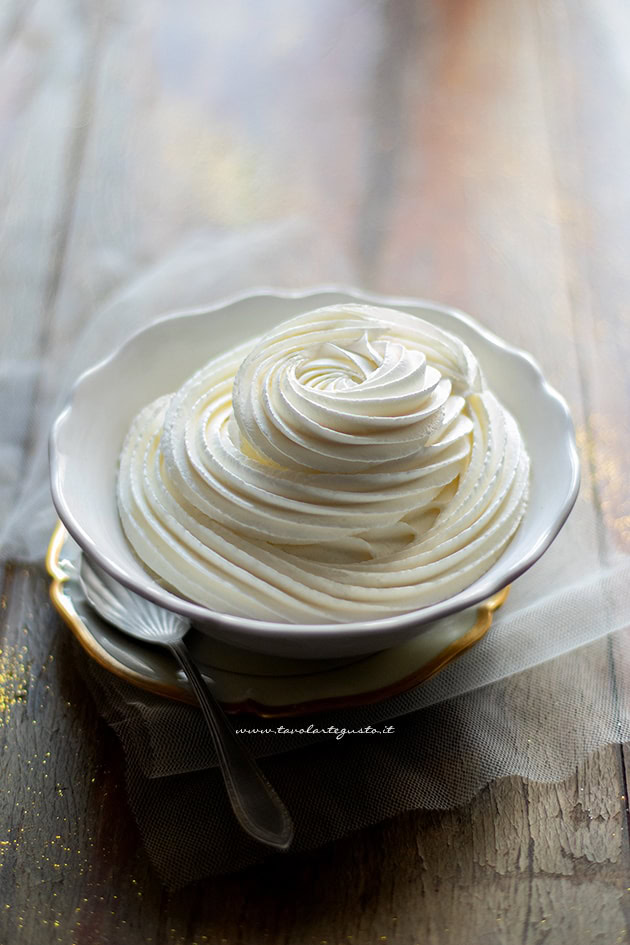 Crema allo yogurt - Ricetta Crema allo yogurt