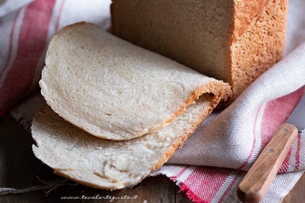 Pane con macchina del pane - Ricetta di Tavolartegusto