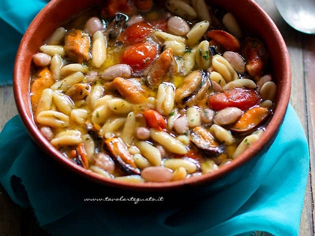 Pasta fagioli e cozze - Ricetta fagioli e cozze