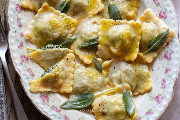 Ravioli ricotta e spinaci - Ricetta Ravioli