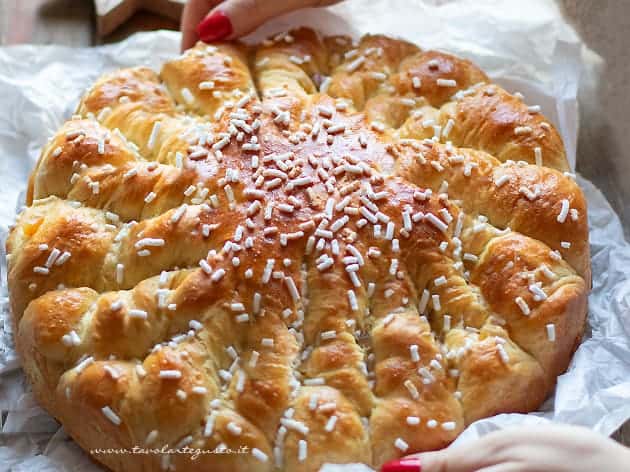 Focaccia della Befana - Ricetta di Tavolartegusto