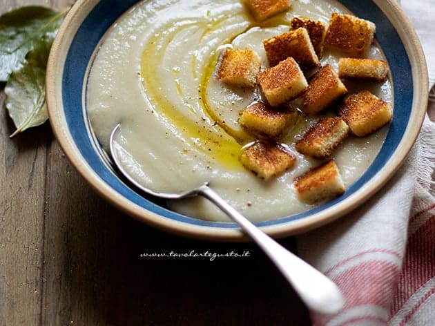 Vellutata di Topinambur - Ricetta Crema di Topinambur - Ricetta di Tavolartegusto