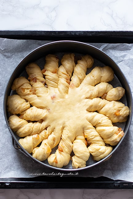 focaccia della befana in teglia