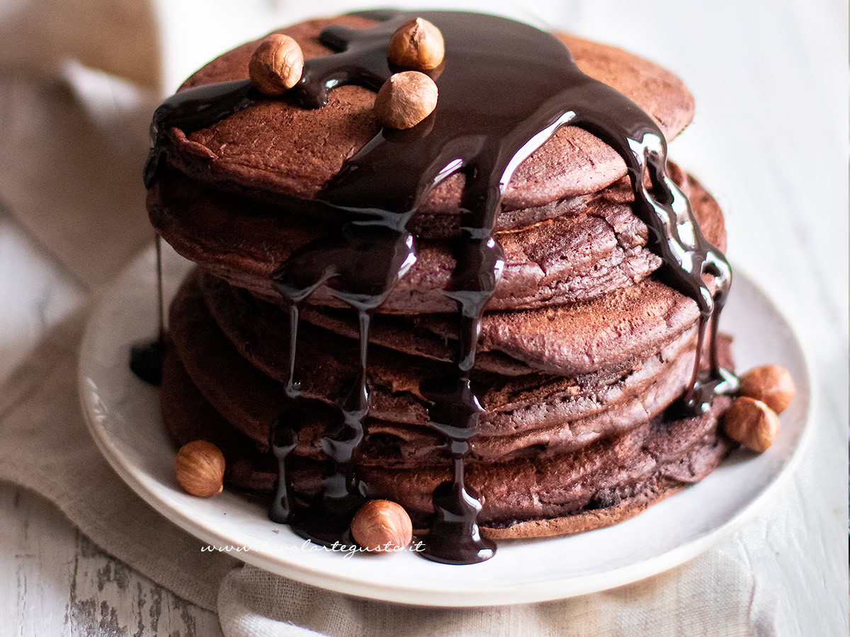 pancake al cioccolato (pancake al cacao)