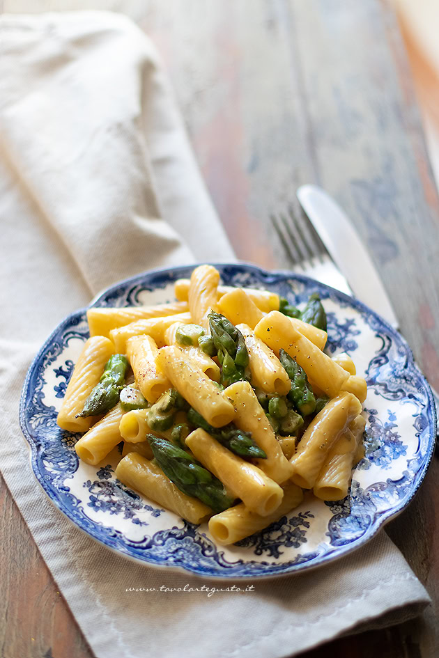 Carbonara di asparagi-