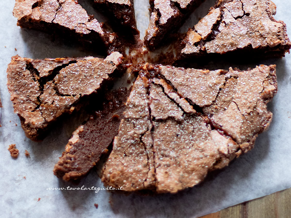 Torta con uova di Pasqua