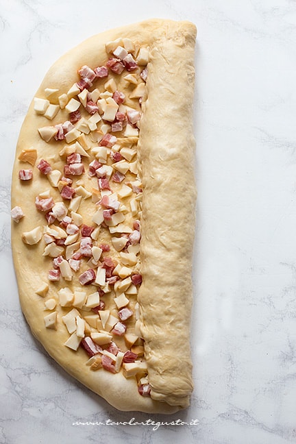 come farcire la brioche salata - Ricetta di Tavolartegusto