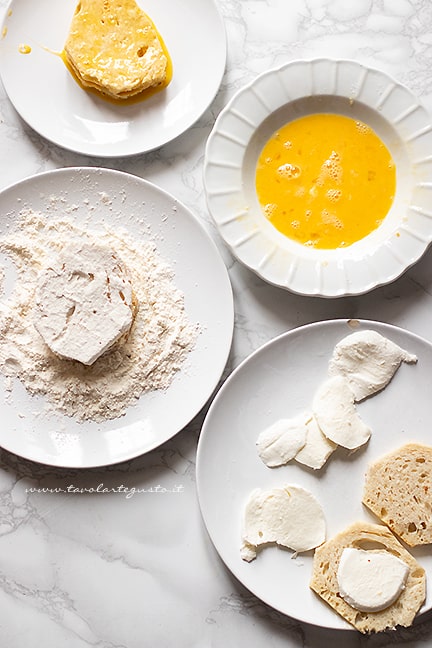 come fare la mozzarella in carrozza - Ricetta di Tavolartegusto