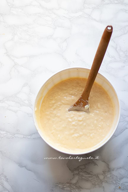 ripieno cremoso della pastiera di riso - Ricetta di Tavolartegusto