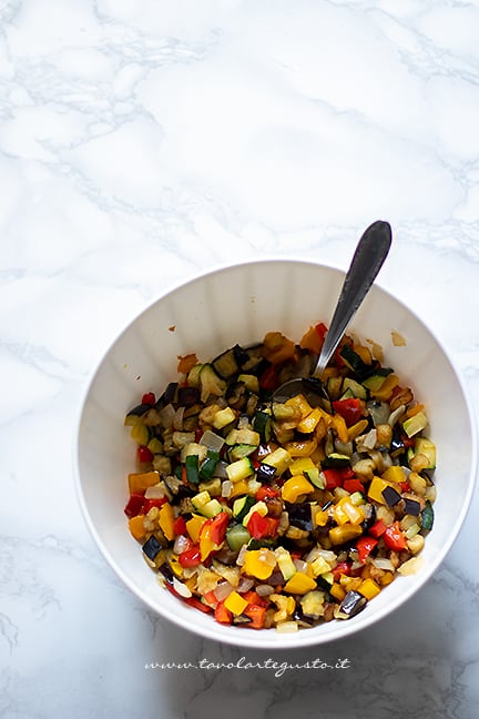 verdure fritte per il tabulè - Ricetta di Tavolartegusto